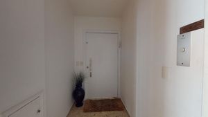 Image 33 - 872537
